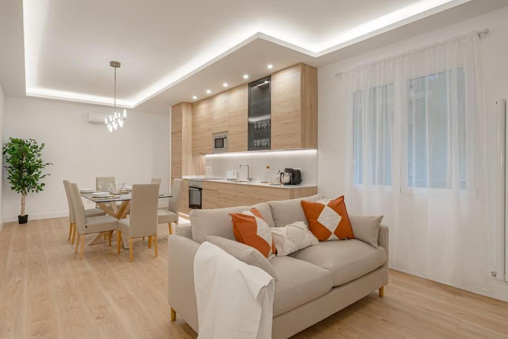 Malasana Xi Calle Manuela Malasana 3br 3bh Apartment *