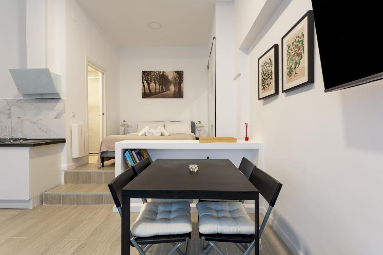 1 Bedroom 1 Bathroom Furnished - Av De America - - Mintystay * Madrid