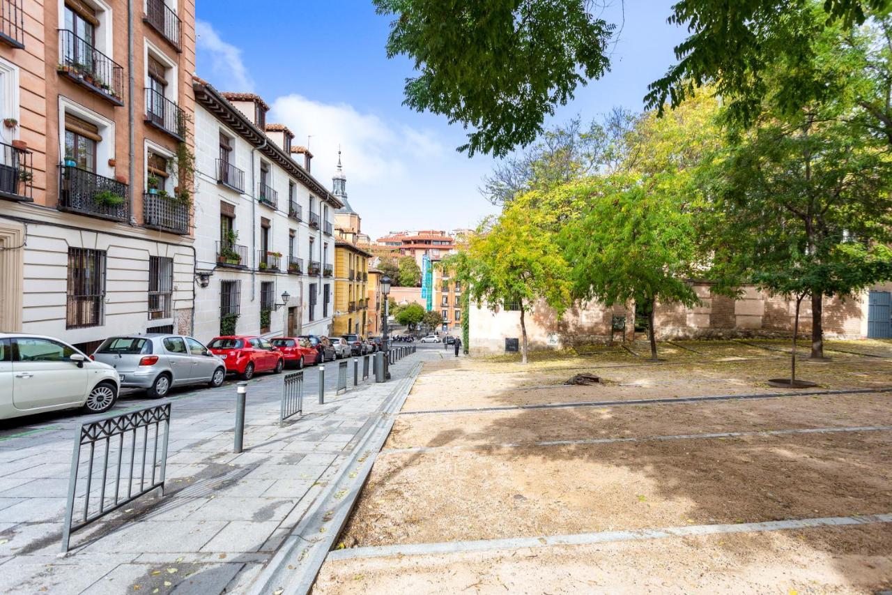 Downtown La Latina Grupos, By Monaro***** * Madri