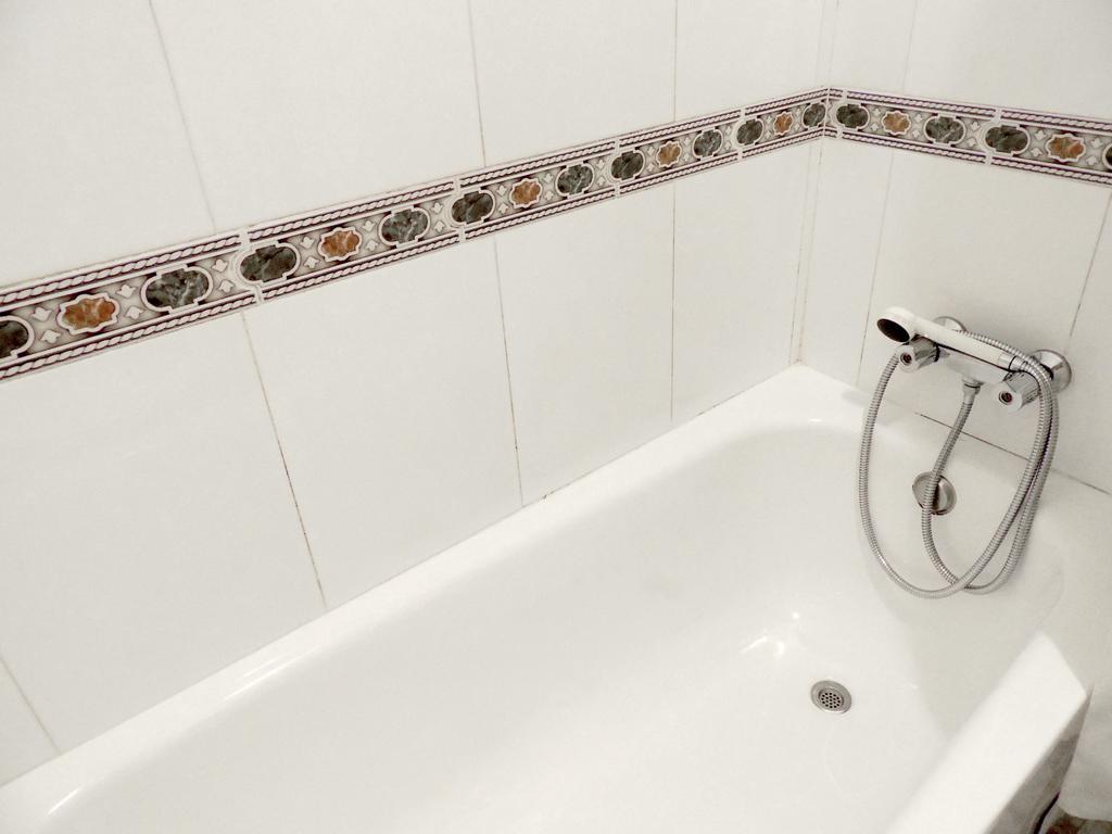Low Cost In Apartment Madrid