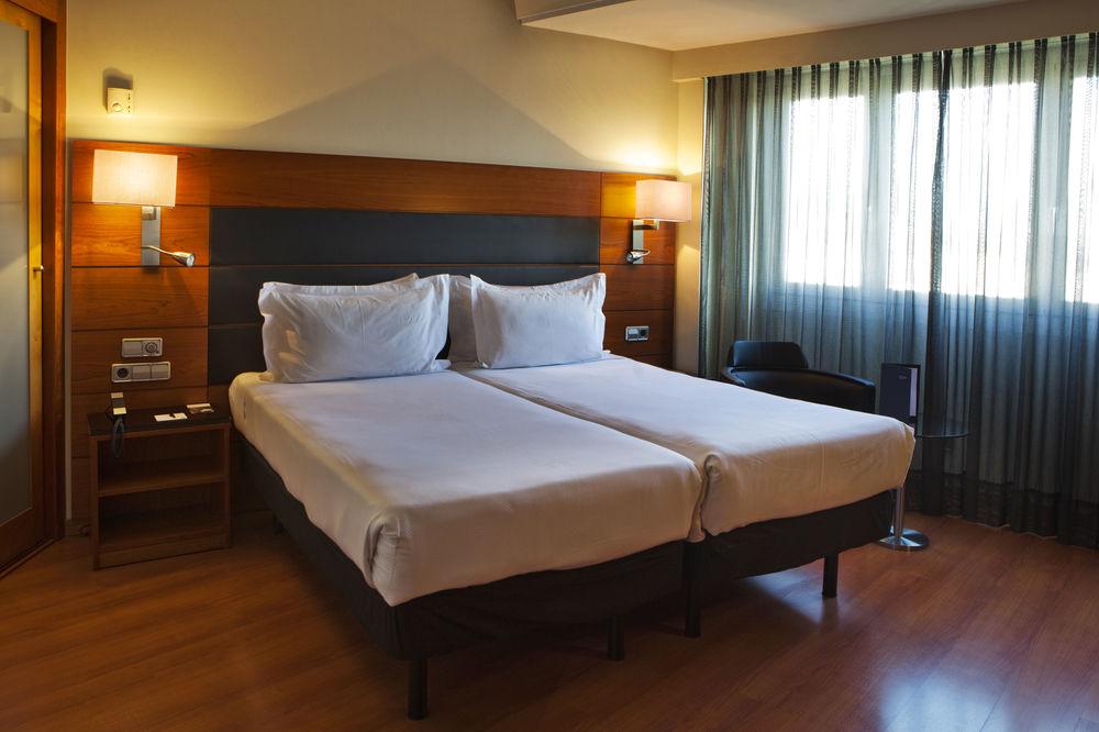 Hotel Ac Carlton By Marriott
