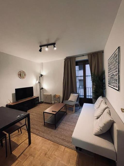 Apartamento Amplio Y Centrico Apt 9px En La Latina/rastro *