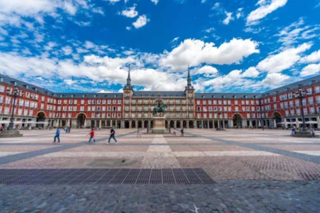 Apartamento Con Encanto Junto A La Plaza Mayor Madri