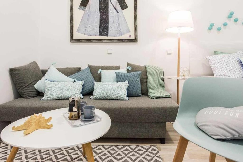 Apartamento Calle Huertas Galeria By Regalatemadrid *