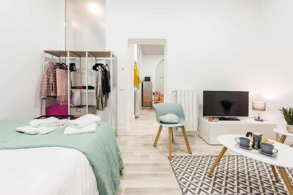 Apartamento Calle Huertas Galeria By Regalatemadrid Madri