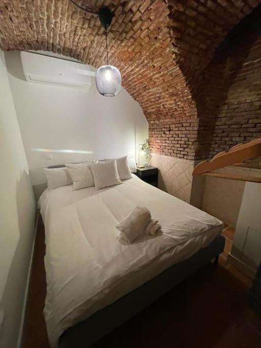 Apartamento Cool Duplex 7pax En Calle Monteleon/centro *