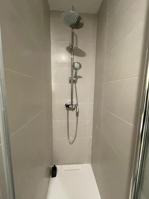Apartamento Cool Duplex 7pax En Calle Monteleon/centro
