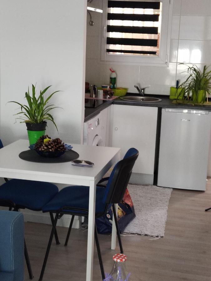Apartamento Vacacional En La Zona De Rio. *