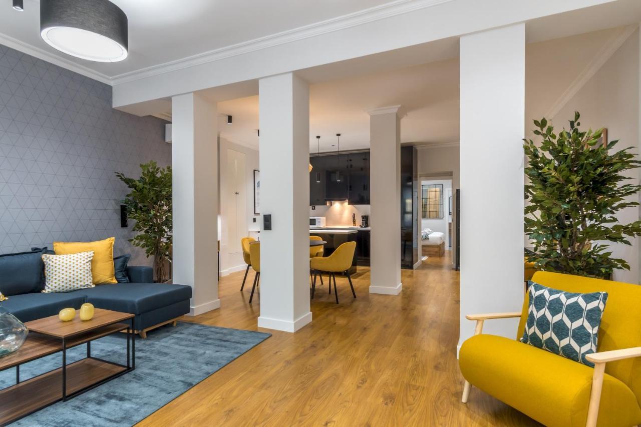 Apartment Wide And Modern -1bd 1,5 Bth- Malasana