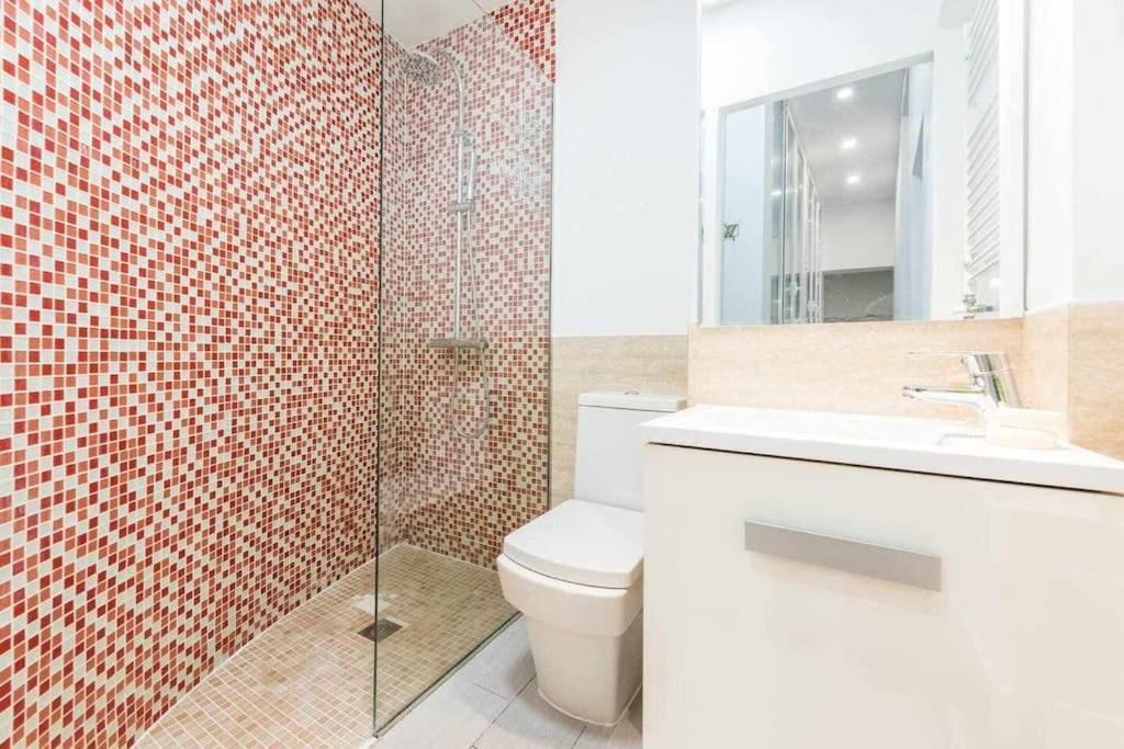 Apartamento Calle Huertas Galeria By Regalatemadrid *