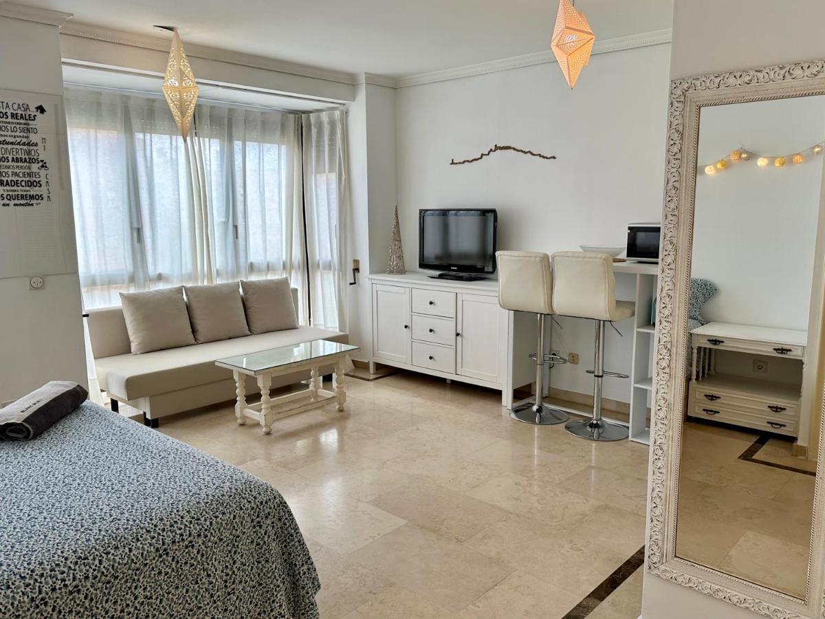 Apartamento Precioso Estudio Conde Orgaz Madri