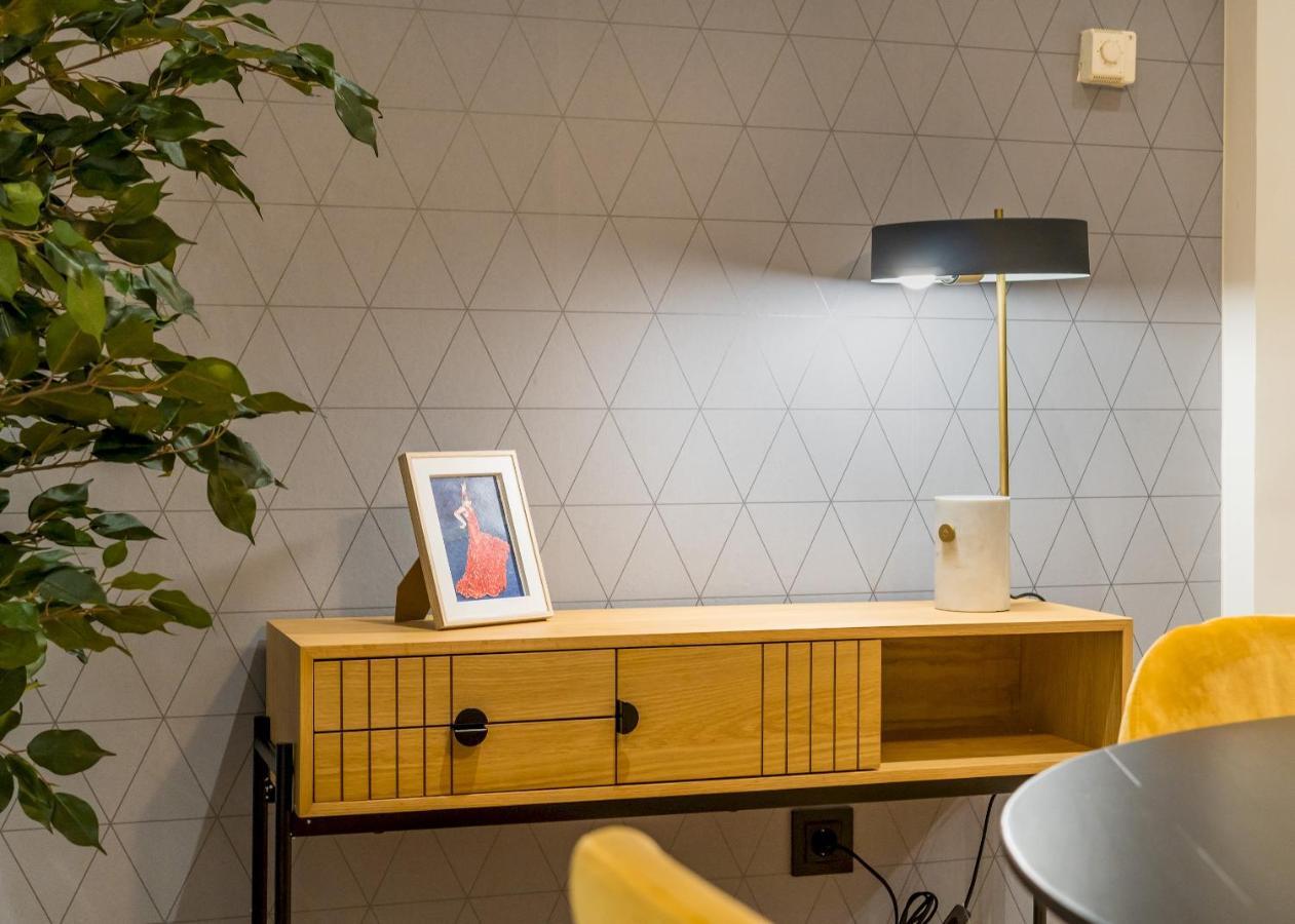 Wide And Modern -1bd 1,5 Bth- Malasana Apartment *
