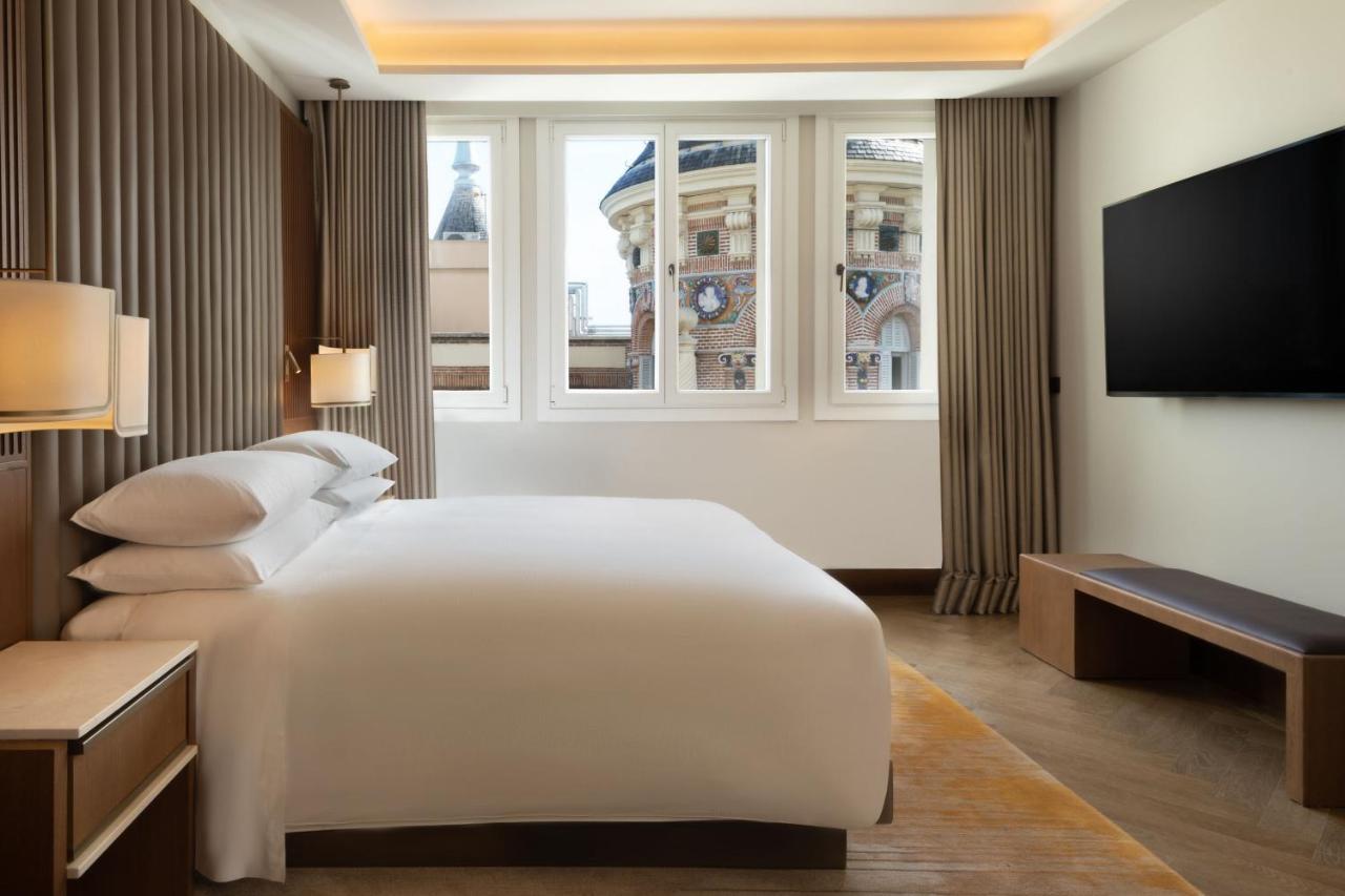 Hotel Jw Marriott Madri