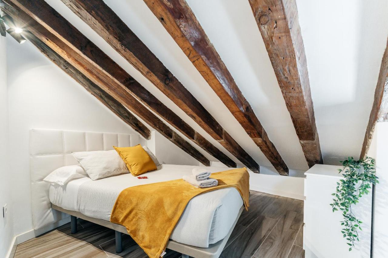 Apartment Yoomi Homes Plaza Mayor