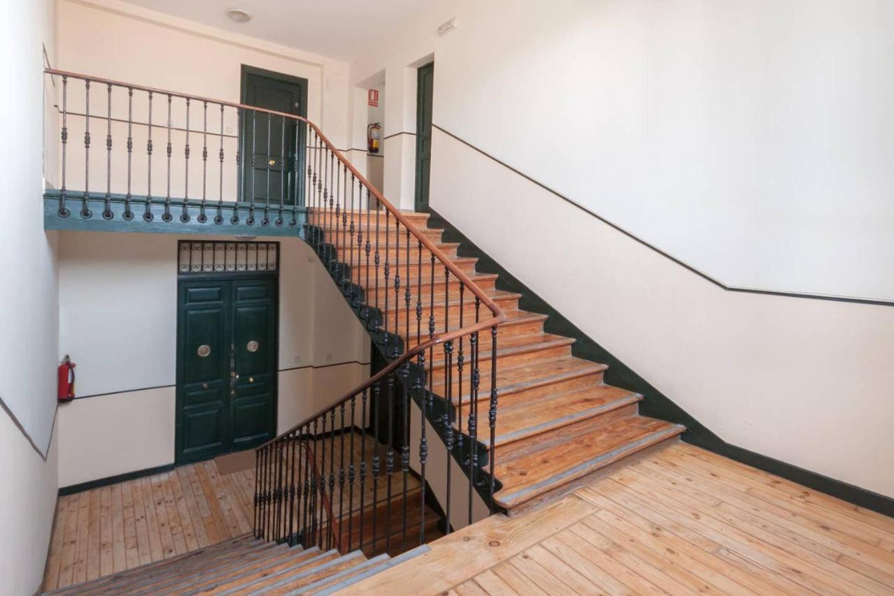 Apartamento Cozy One-bedroom Penthhouse La Latina *