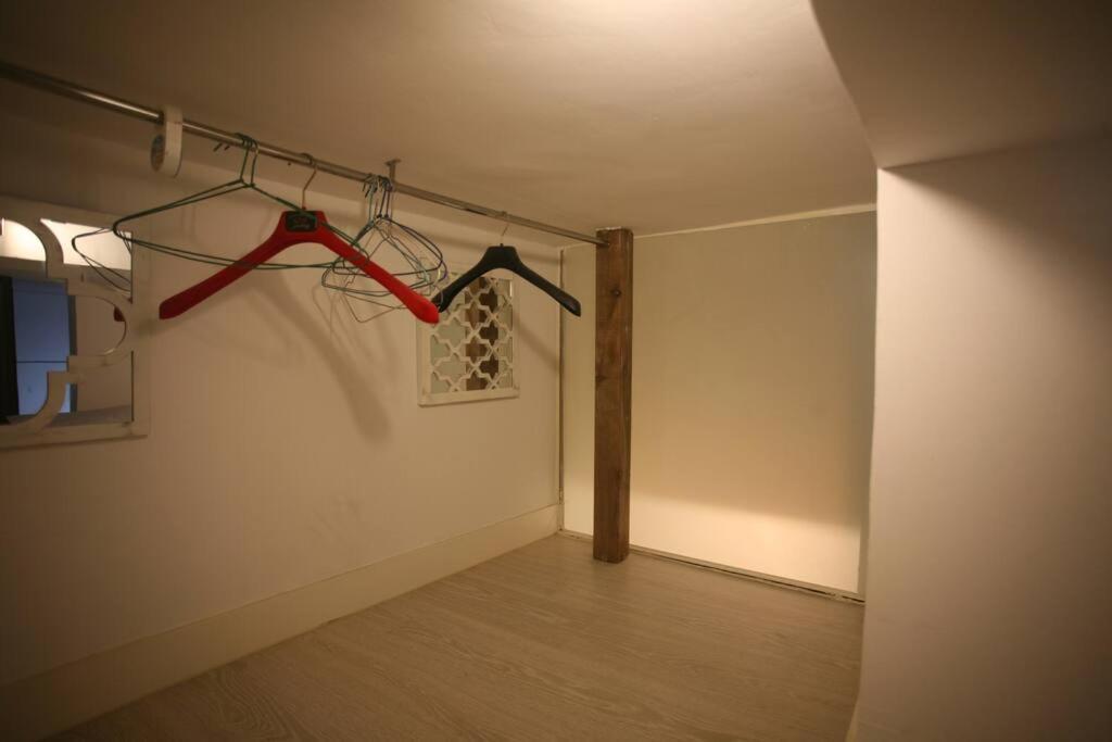 Coqueto Estudio En Malasana * Madrid