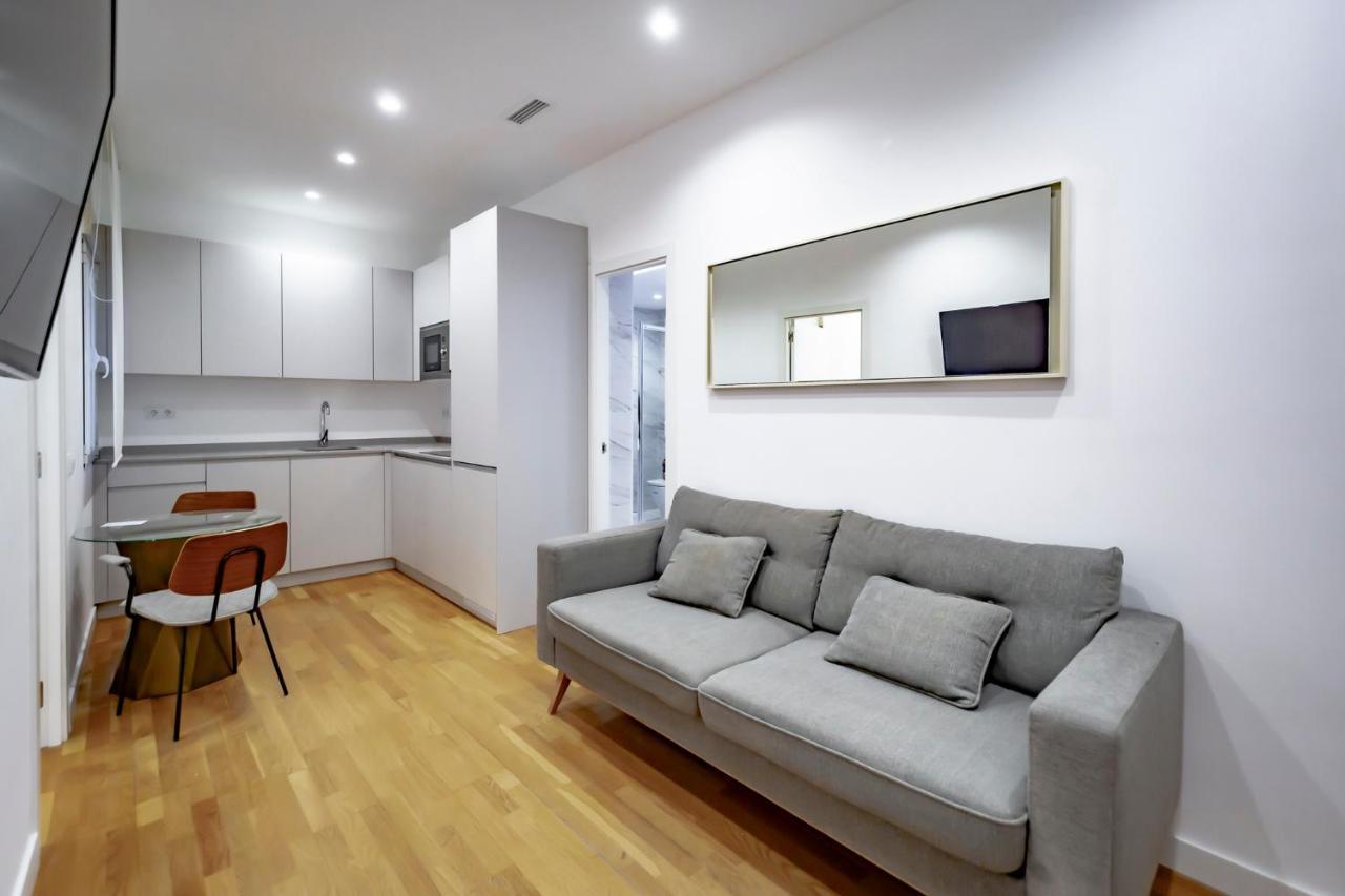 Apartamento Moderno En Barrio Salamanca By Exyca
