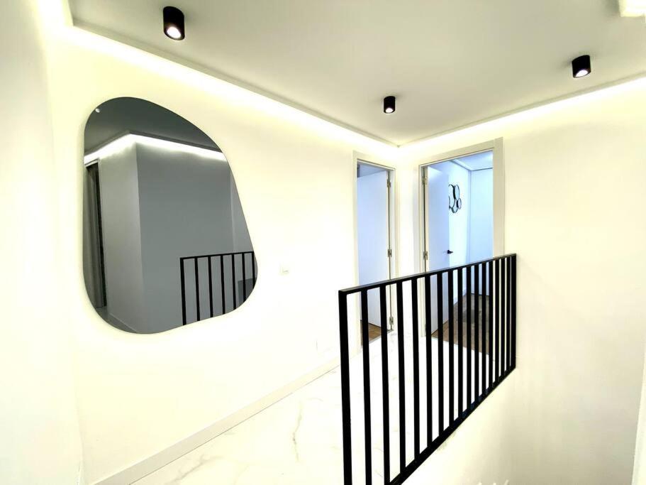 Gran-via Luxury Flat 3bd City Center + Terrace + Ac Madrid