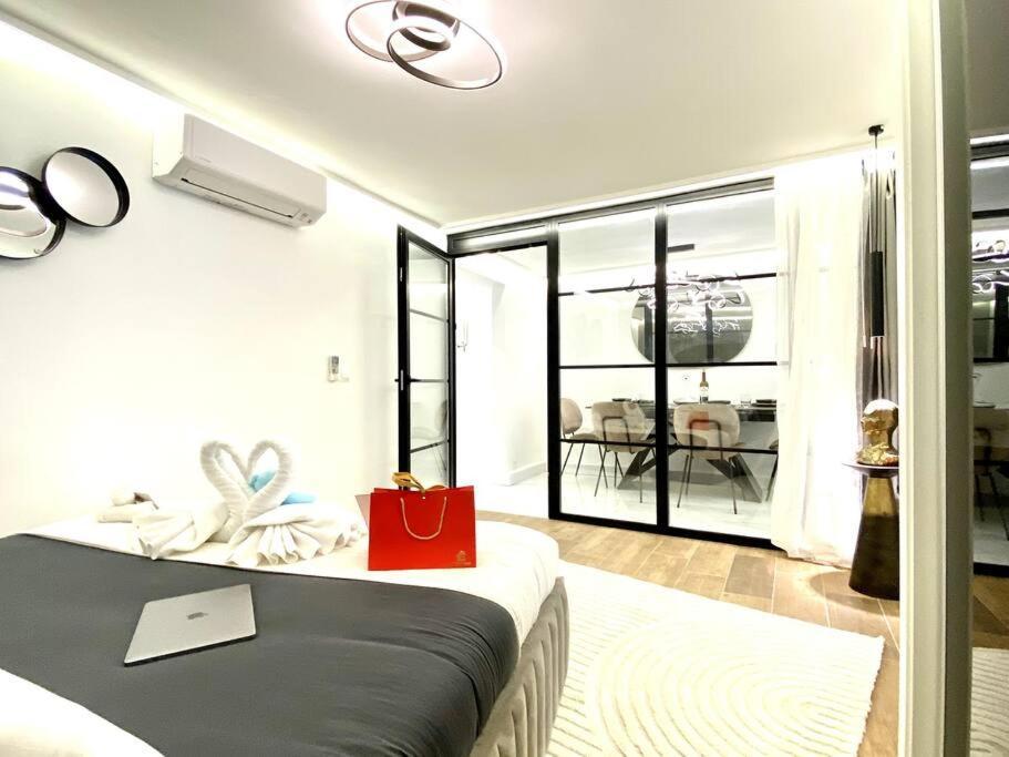 Gran-via Luxury Flat 3bd City Center + Terrace + Ac * Madrid