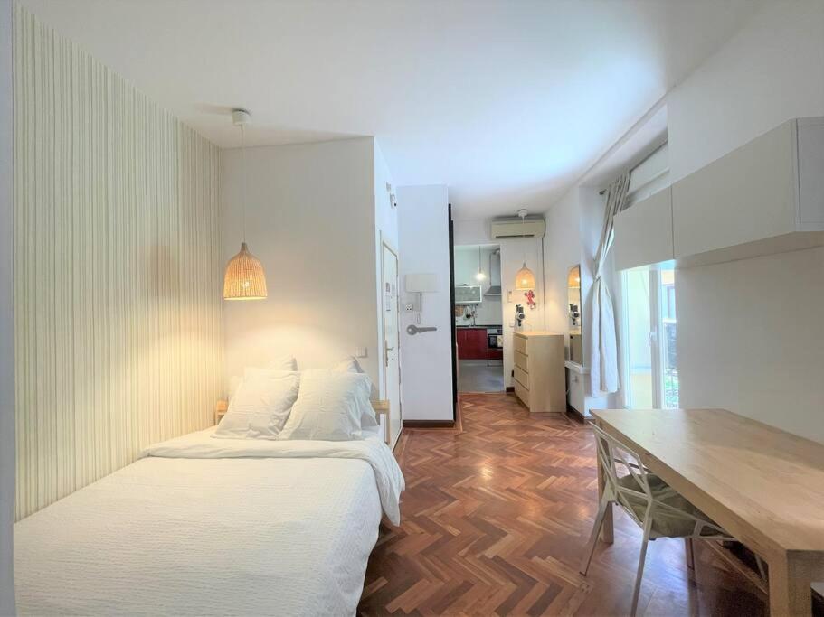 Exclusivo Y Acogedor Con Balcon En Chueca, Con Aire Acondicionado Y Calefaccion Apartment *