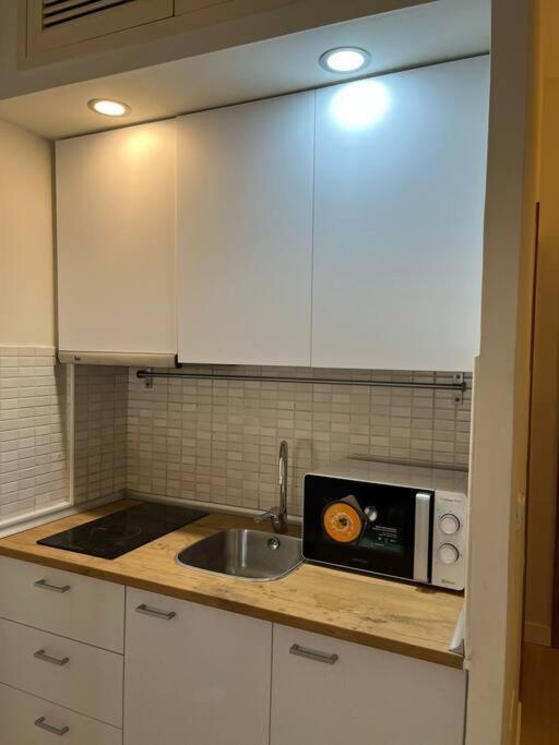 Amazing Apt 1 Hab 4pax En La Plaza De Chueca Appartamento