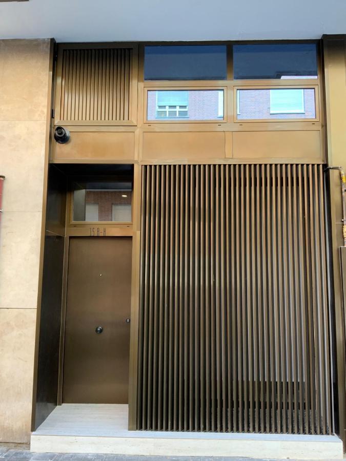 Loft Con 2 Recamaras Y 2 Banos * Madrid