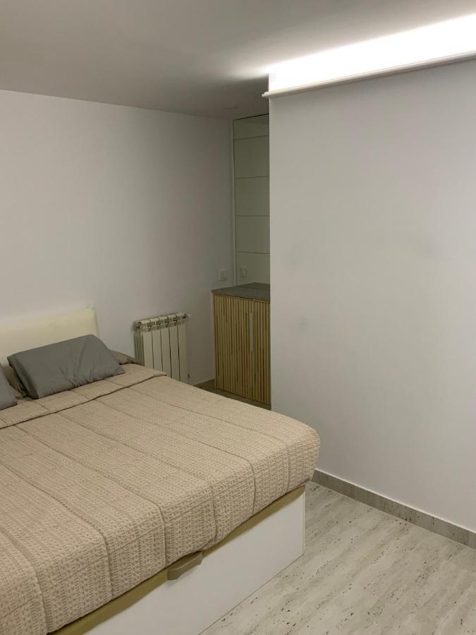 Loft Con 2 Recamaras Y 2 Banos * Madrid