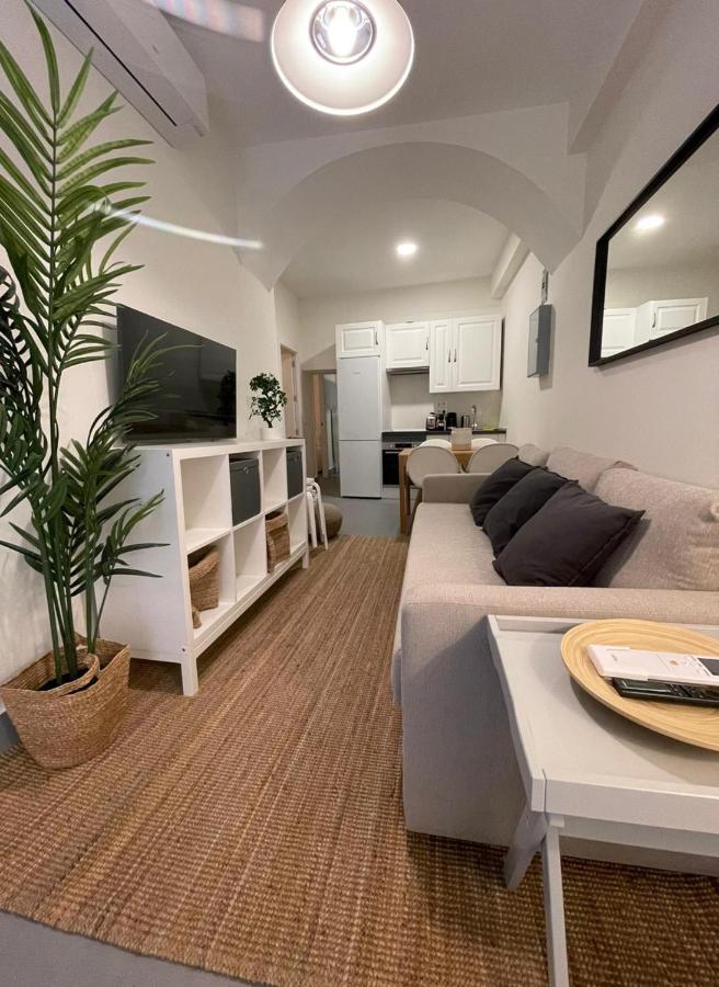 Centrico And Cozy Apt 9pax En Calle San Dimas Apartamento