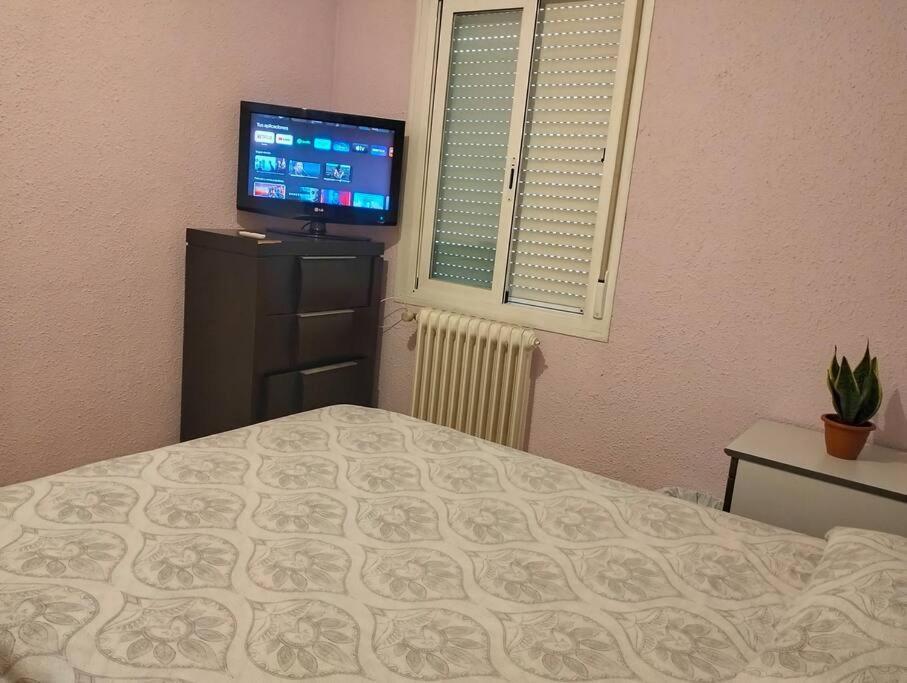 Privada En Madrid-piso Compartido Apartment *
