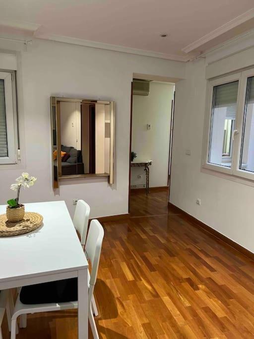 Apartamento A18 Espectacular Piso En El Centro De *