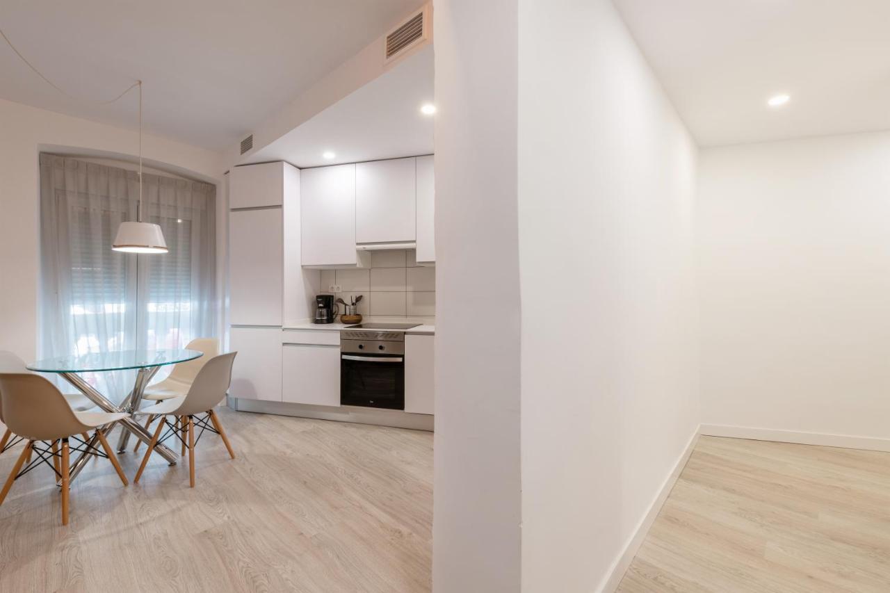 Bright And Modern- 2 Bedrooms 1bathroom- Mintystay - Bocangel * Madrid