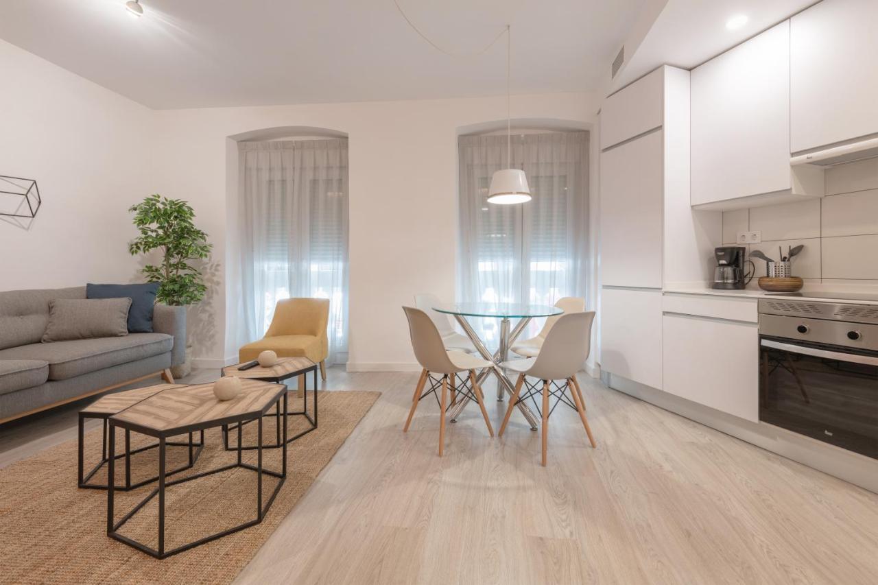 Bright And Modern- 2 Bedrooms 1bathroom- Mintystay - Bocangel Madrid
