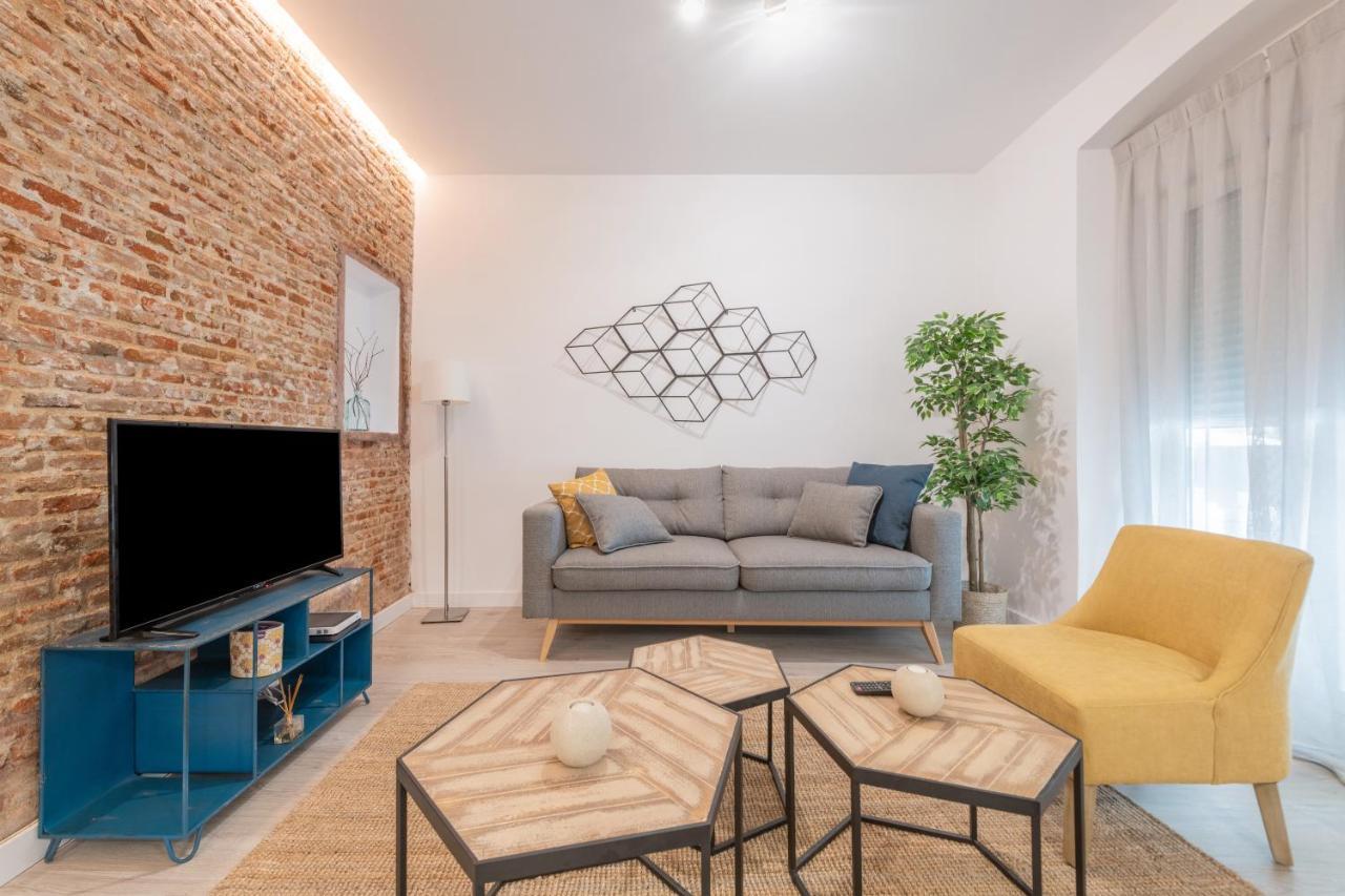 Bright And Modern- 2 Bedrooms 1bathroom- Mintystay - Bocangel Madrid
