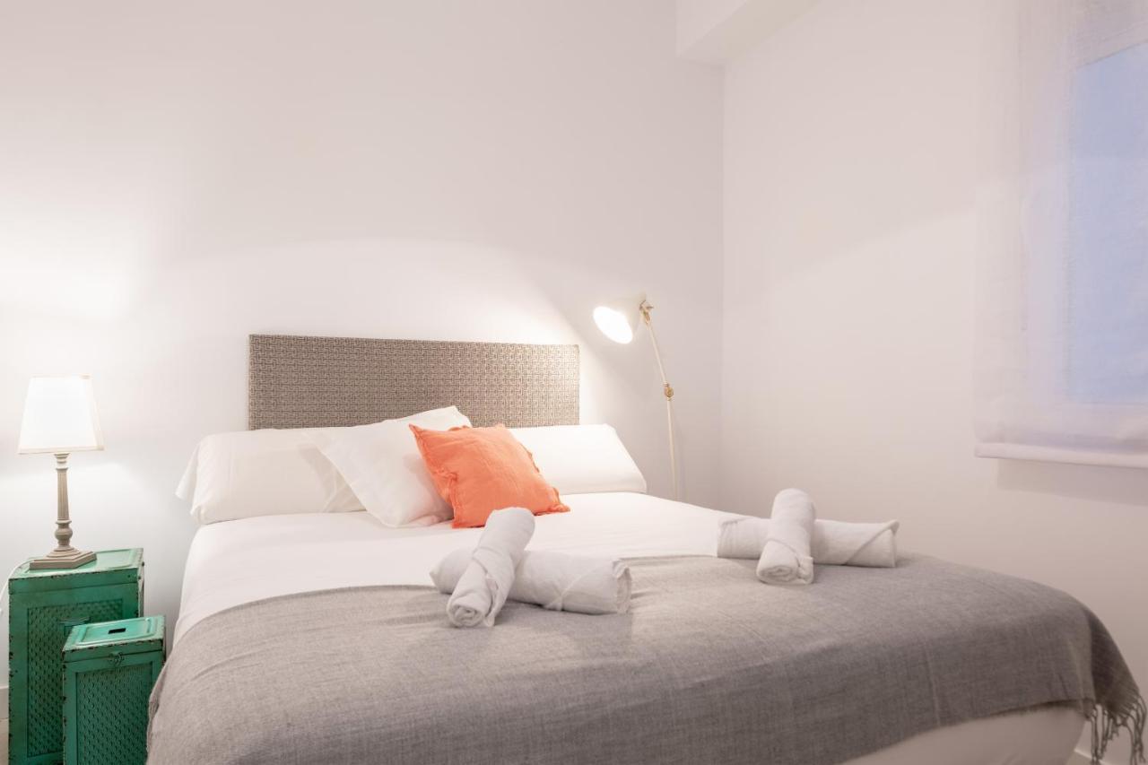Bright And Modern- 2 Bedrooms 1bathroom- Mintystay - Bocangel