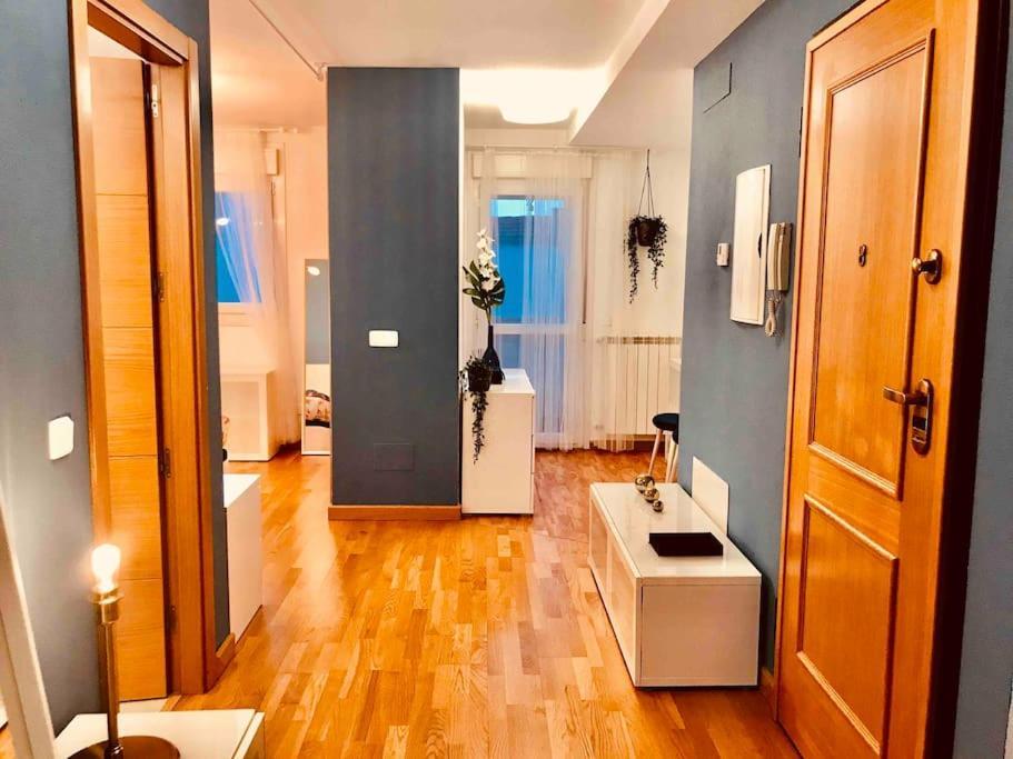Penthouse Independiente A 3 Paradas En Metro De Atocha Madri