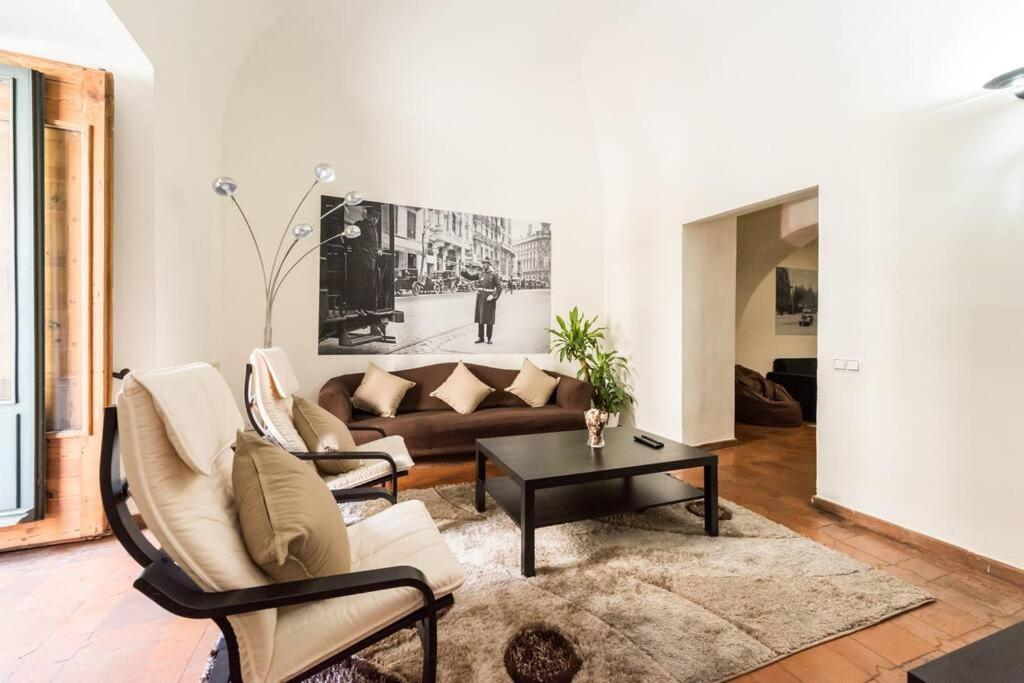 Nice Royal Palace Apartment Madrid