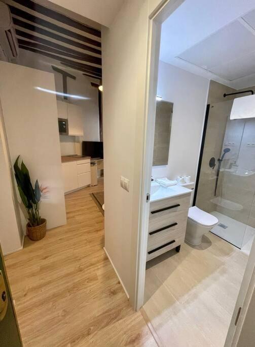 Centrico Apt 7pax En Anton Martin/centro De Madrid