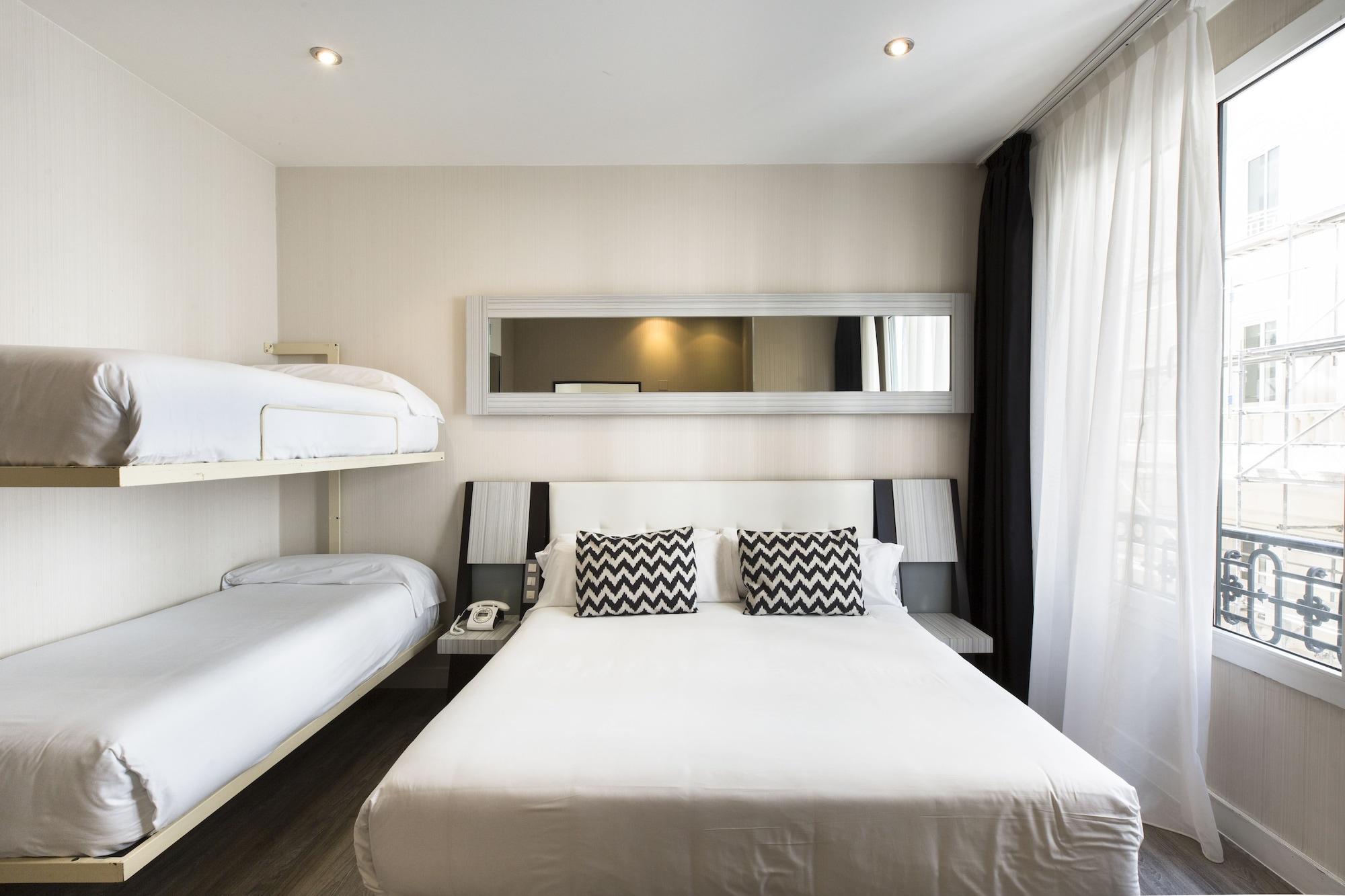 Hotel Petit Palace Triball 3*