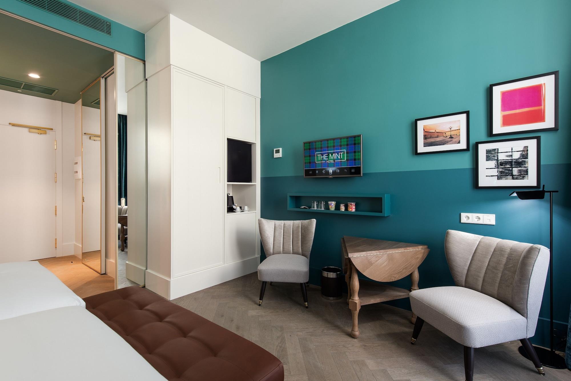 Hotel Vincci The Mint 4*