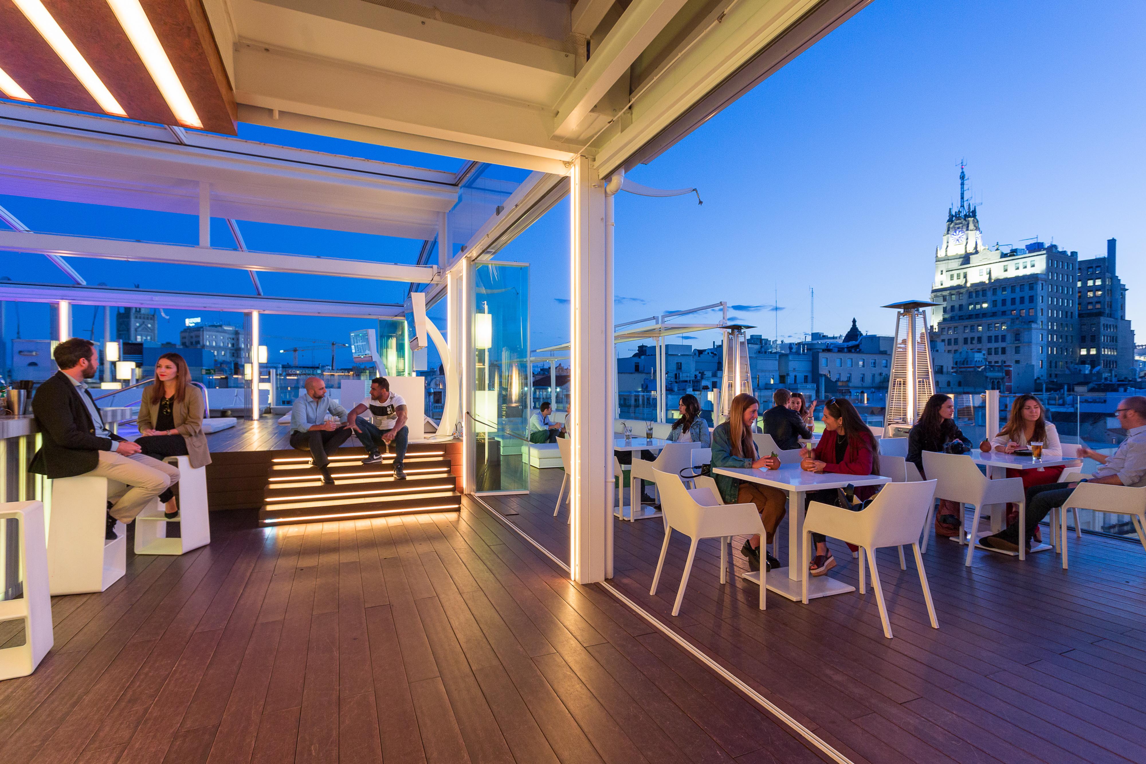 Mate Oscar Hotel