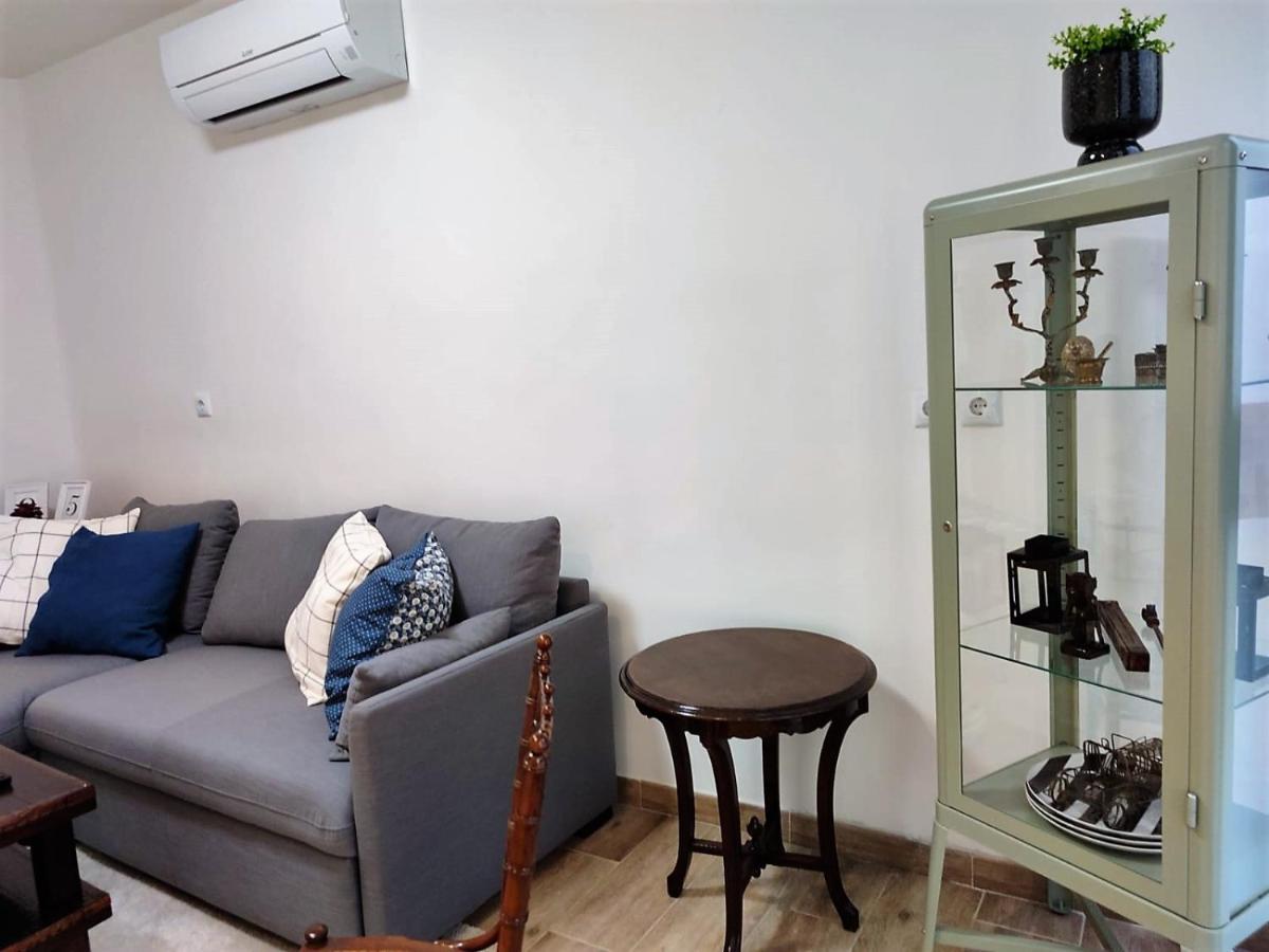 Angy Chueca Gran Via Apartamento