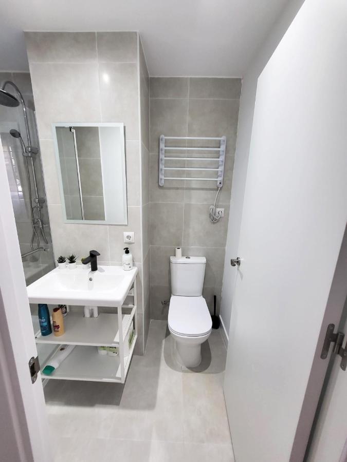 Bonito Piso A 300 M De Metro Garcia Noblejas Apartamento