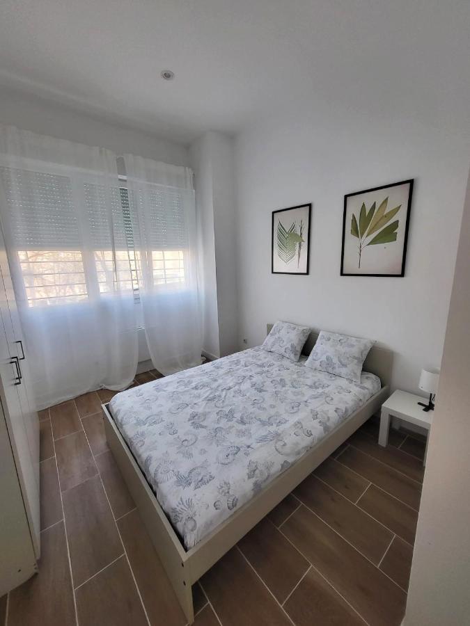 Bonito Piso A 300 M De Metro Garcia Noblejas Apartamento *