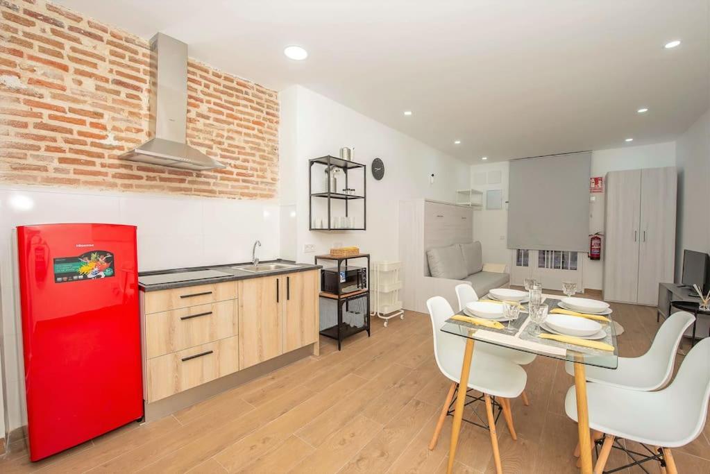 Estudio En Palacio La Latina Appartement