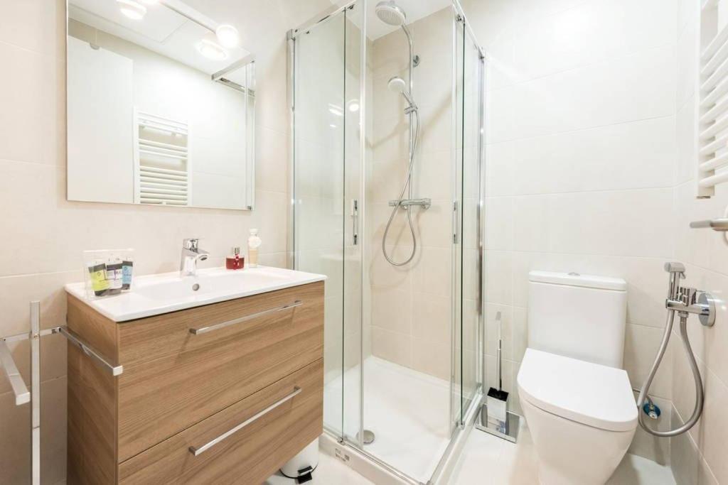 Chamberi Con Jardin B By Regalatemadrid Com Appartement