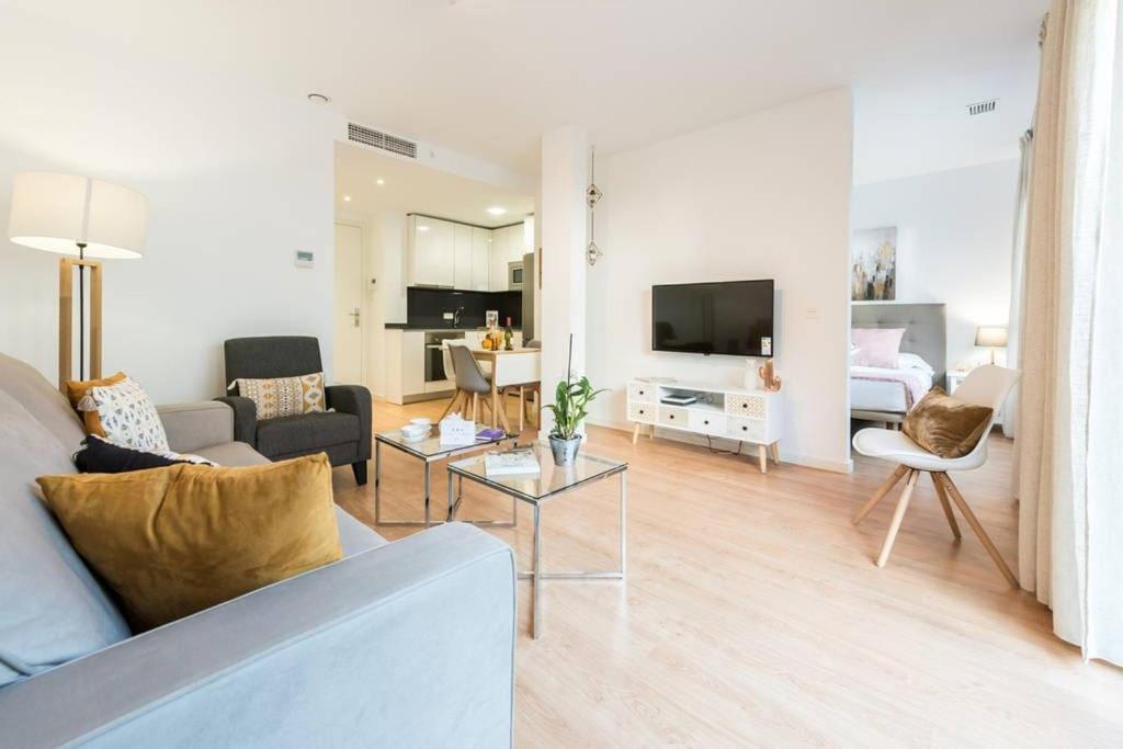 Apartamento Chamberi Con Jardin B By Regalatemadrid Com Madri