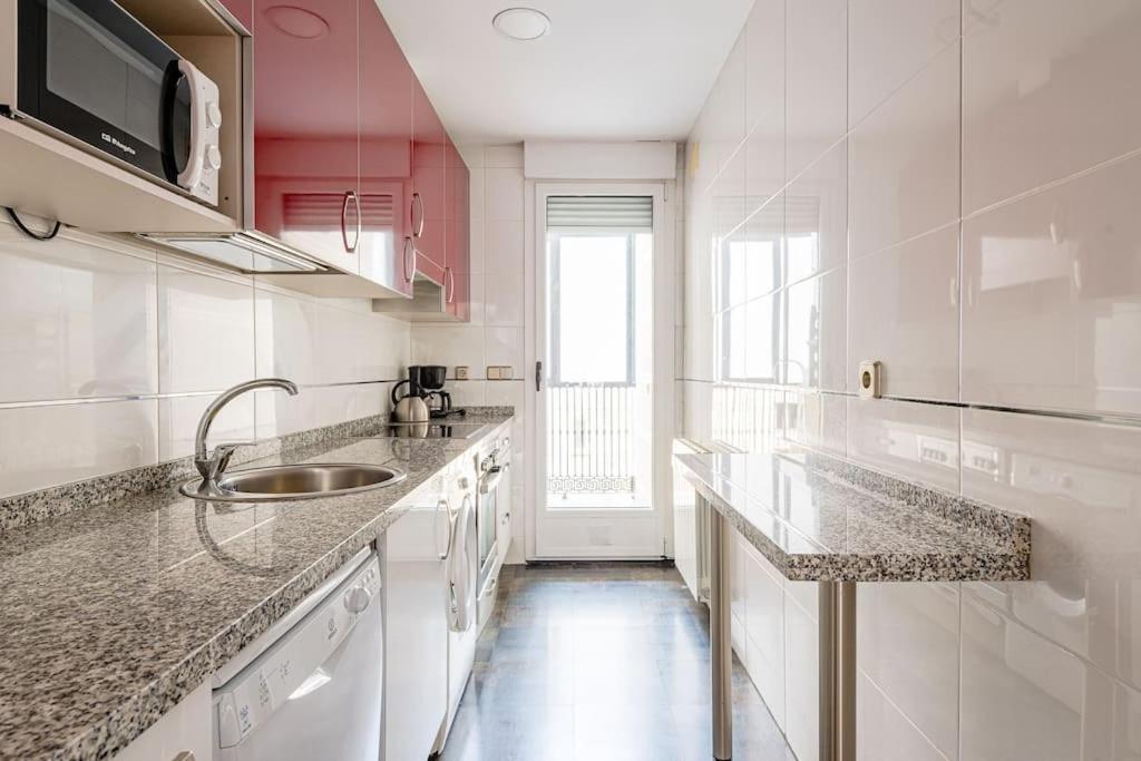 Beautiful Flat With Pool In The Center-s-marc * Madrid