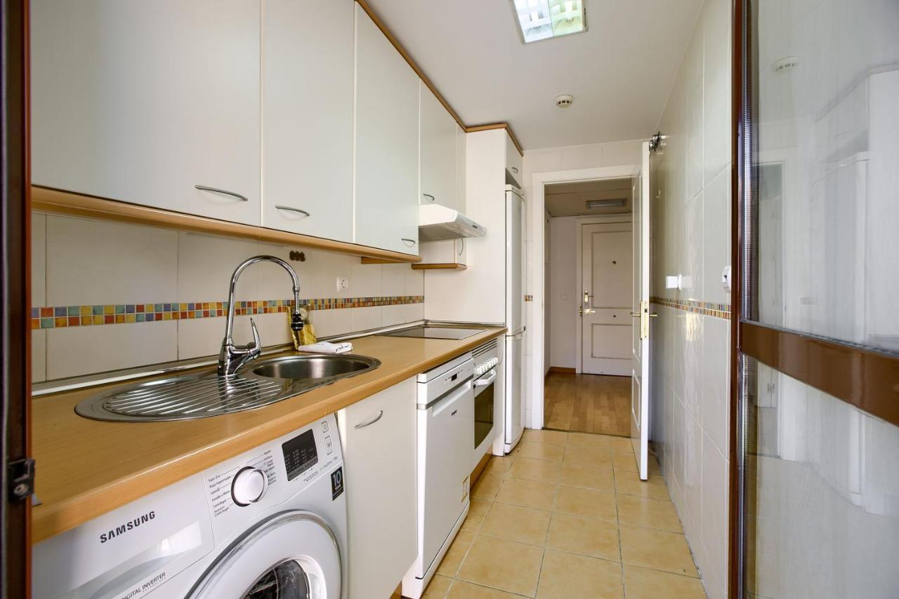 Charming Airport Apartment