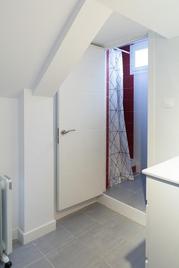 Juan De Olias, Tranquilo Duplex En Zona Santiago Bernabeu-estrecho Apartment