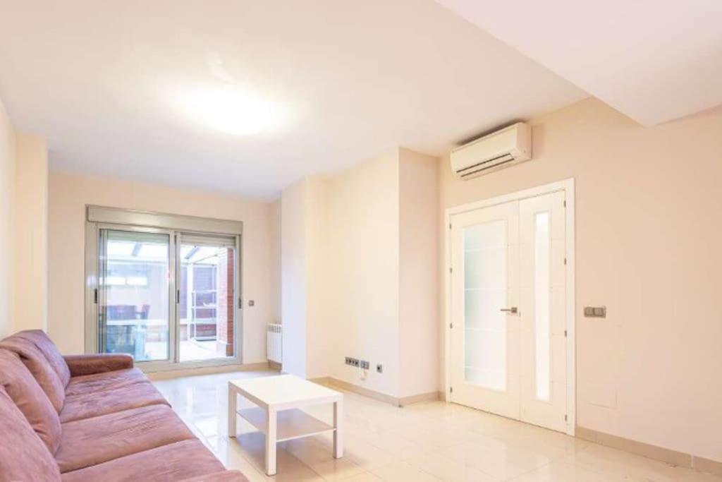 Impresionante De 4 3 Banos Y 2 Plazas De Garaje Apartment *